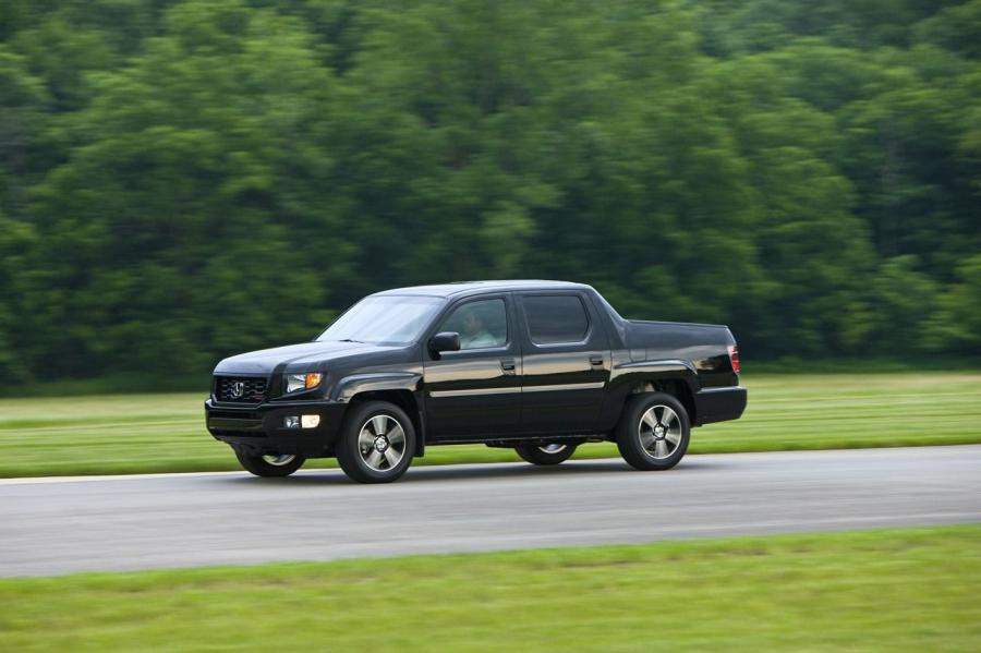  Honda Ridgeline Sport 2012 года  (фото 32 из 87)